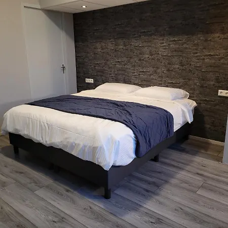 L'appel Near Amsterdam Bed & Breakfast 3*