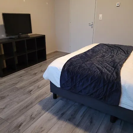 L'appel Near Amsterdam Bed & Breakfast Warder