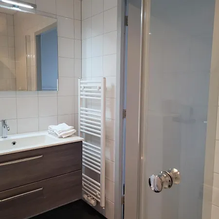 L'appel Near Amsterdam לינה וארוחת בוקר 3*