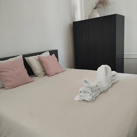 L'appel Near Amsterdam לינה וארוחת בוקר 3*